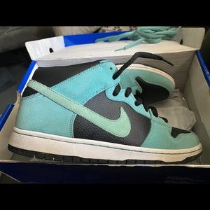 Nike air dunk SB mid sea crystal